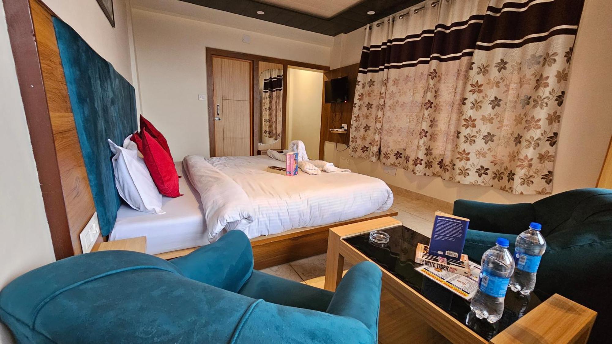 Green View Hotel And Restaurant マクロード・ガンジ エクステリア 写真
